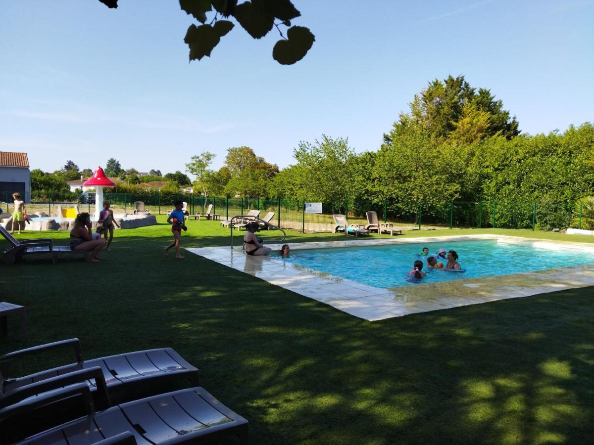 Villa Le Hameau de Saintonge à Tonnay-Boutonne Extérieur photo