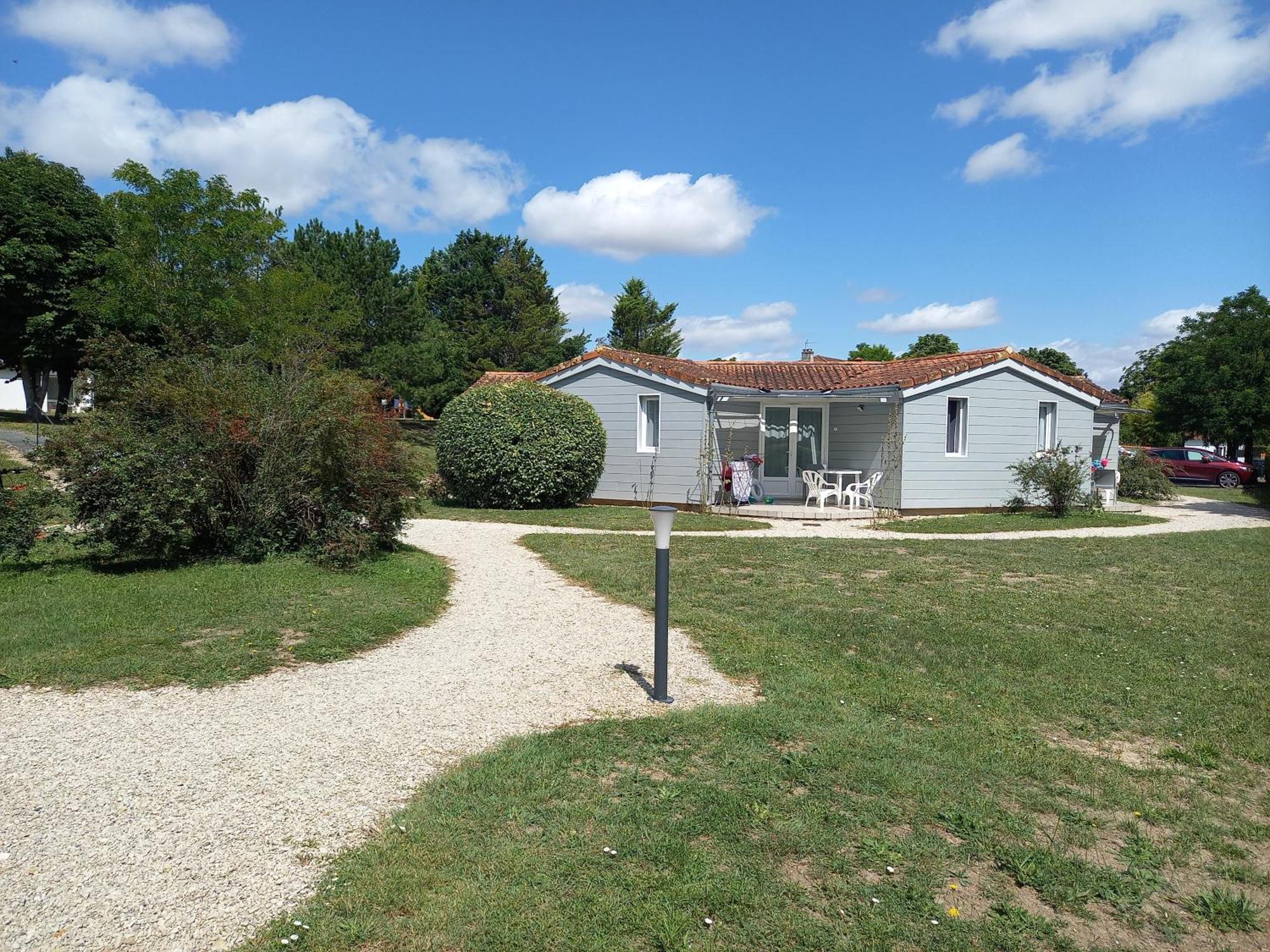 Villa Le Hameau de Saintonge à Tonnay-Boutonne Extérieur photo
