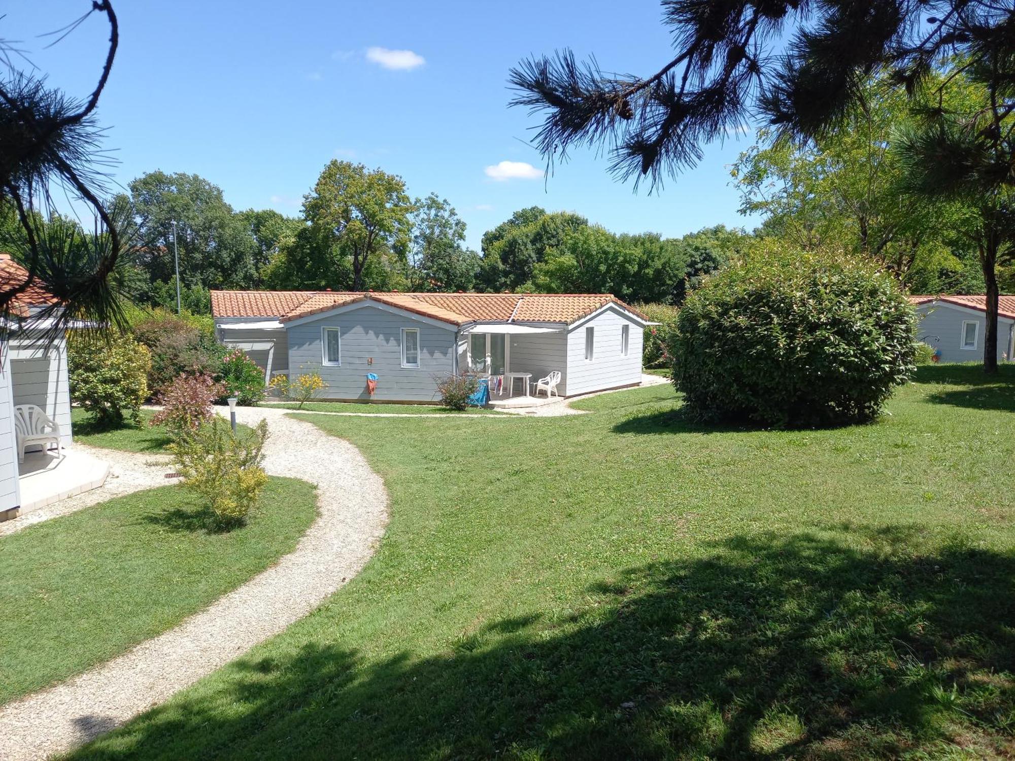 Villa Le Hameau de Saintonge à Tonnay-Boutonne Extérieur photo