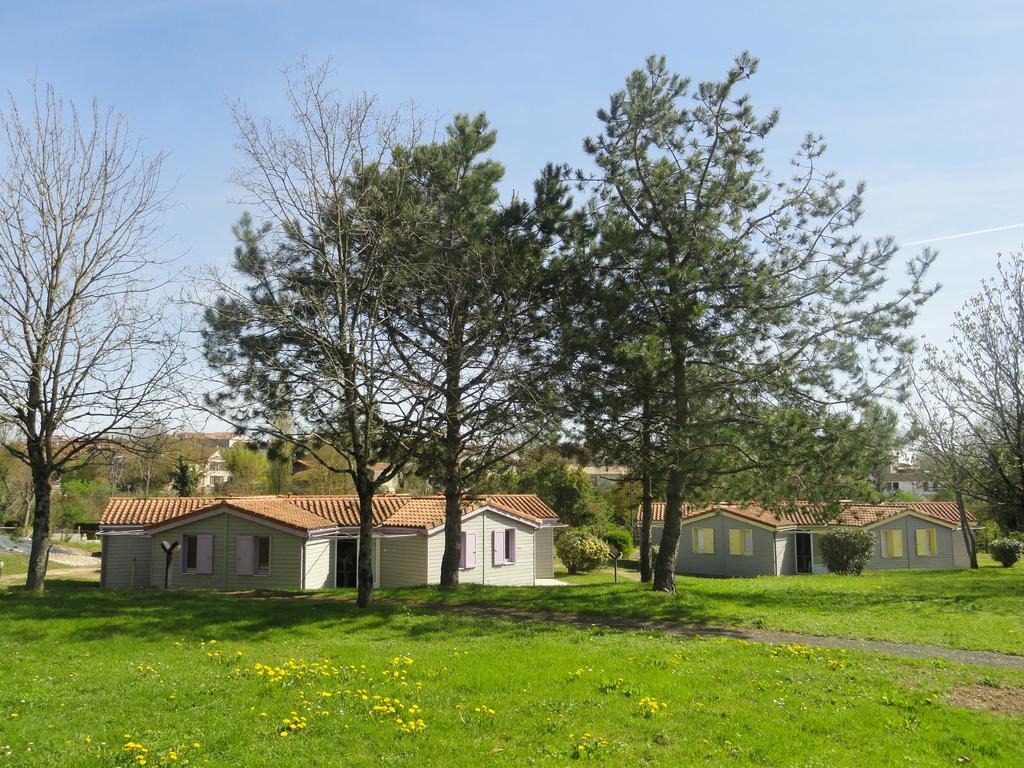 Villa Le Hameau de Saintonge à Tonnay-Boutonne Extérieur photo