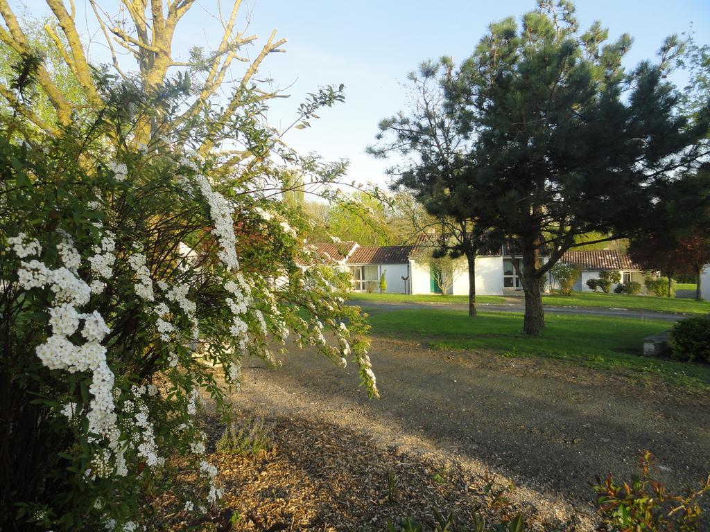 Villa Le Hameau de Saintonge à Tonnay-Boutonne Extérieur photo